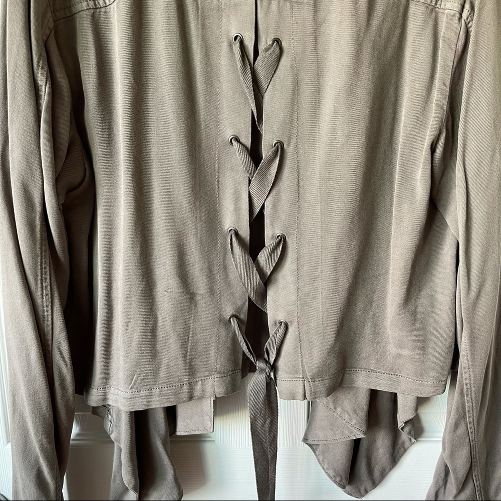 Grey Jacket - Picture 4 of 4